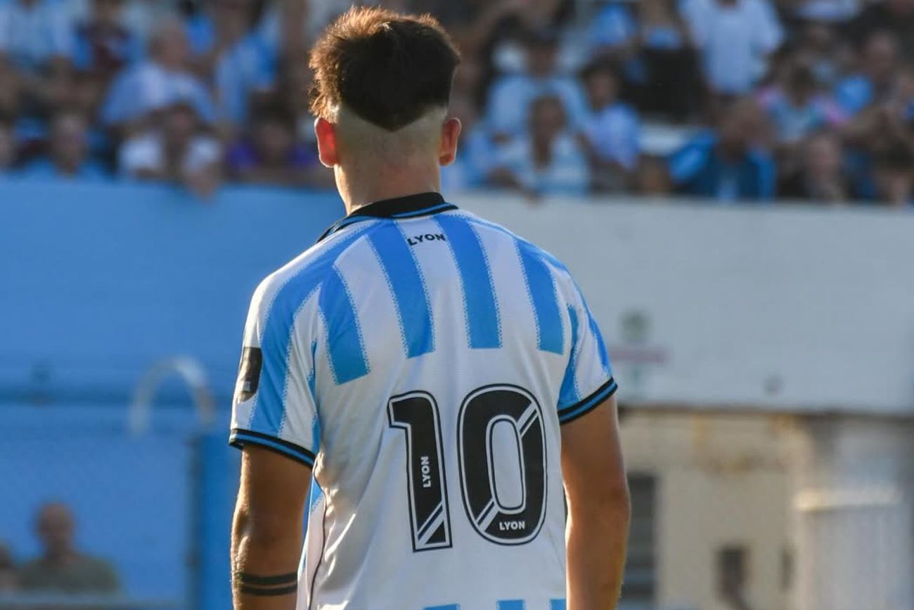 Leandro Córdoba, delantero de Racing de Córdoba.