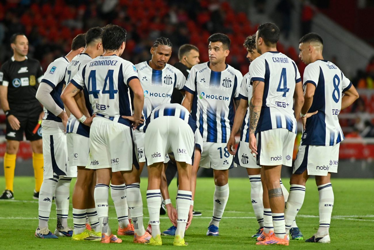 Talleres. Se consumó el 2 a 1 ante Independiente, en Avellaneda, un triunfo clave en este ciclo de partidos exigentes: siete puntos de nuevo y quinto lugar.