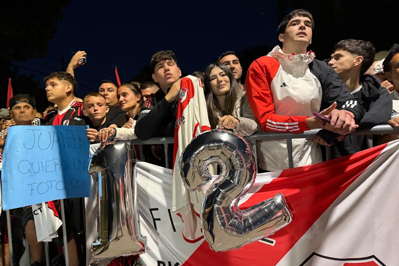 Recibimiento a River en Río Cuarto.