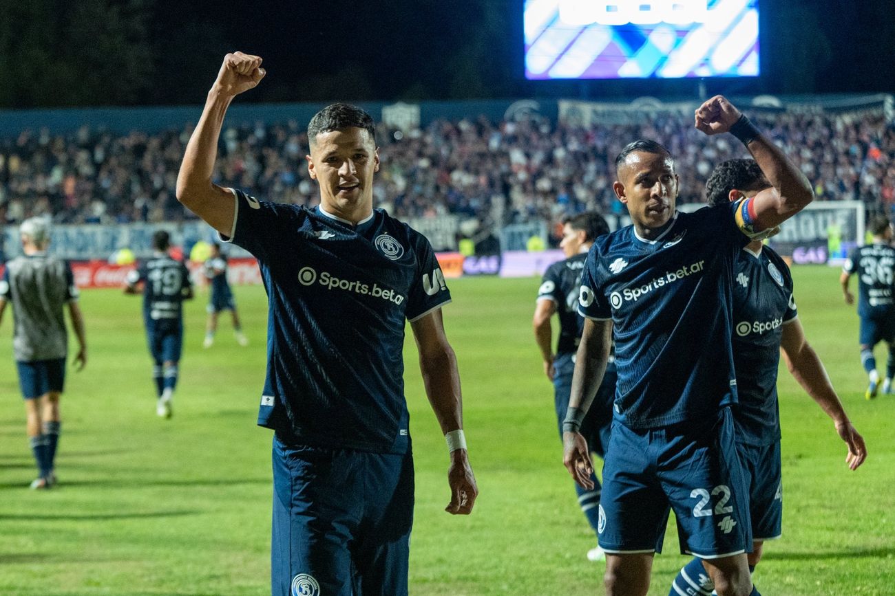 Independiente Rivadavia debuta en la Copa Libertadores este martes ante Bolívar.