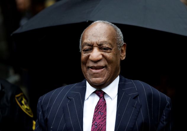 Bill Cosby deberá pagar 19 millones de dólares a una de sus víctimas por agresión sexual.