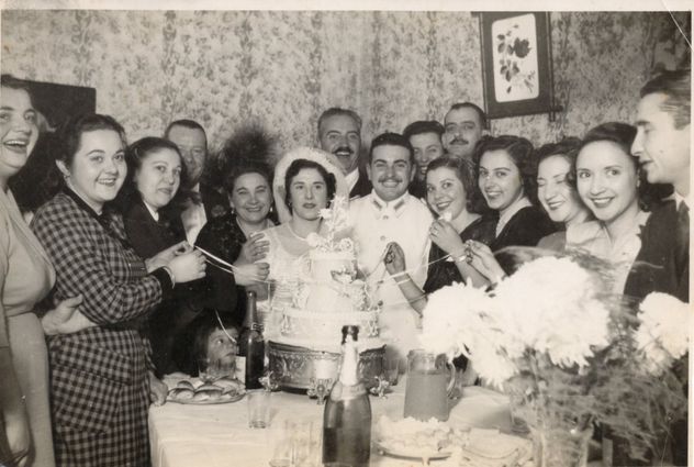 El casamiento de Oscar Omar, rodeados de familiares y amigos.