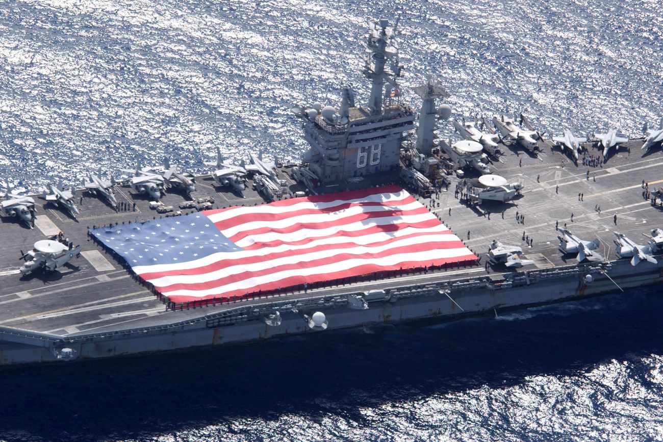 El poderoso portaaviones USS Nimitz.