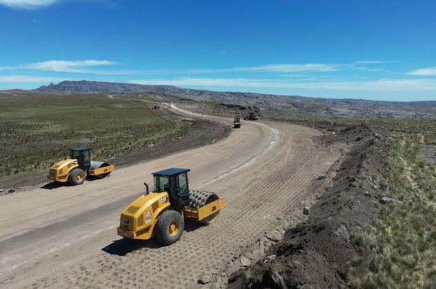 Rutas turísticas. Ruta 28, en obra para quedar asfaltada, desde Tanti a Taninga.
