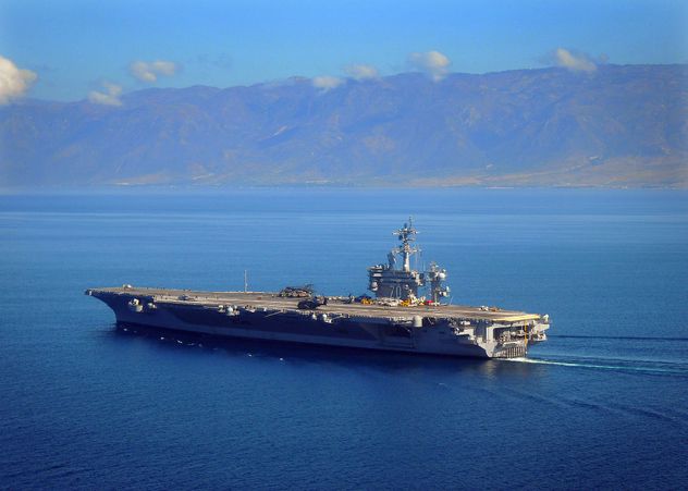 El poderoso portaaviones USS Nimitz.