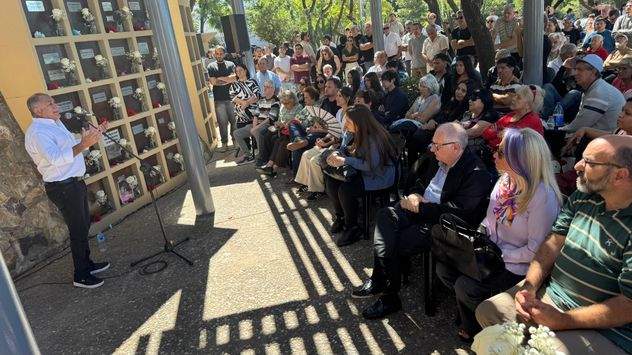 Con Juez como orador, el Frente Cívico hizo su tradicional acto en el Memorial de los Desaparecidos del Cementerio San Vicente. 