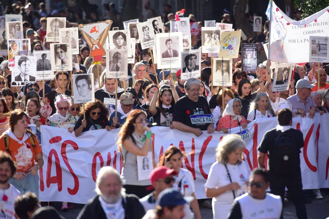 Marcha masiva por el 24 de marzo en Córdoba