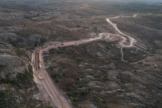 Rutas turísticas. Ruta 28, en obra para quedar asaltada, desde Tanti a Taninga.