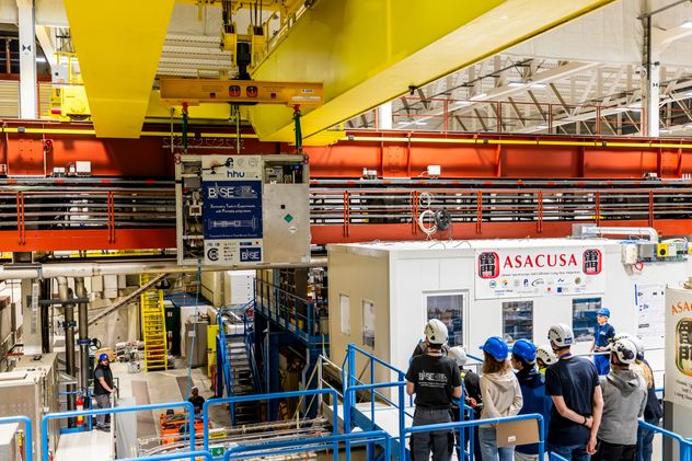 El CERN logró trasnportar antimateria.