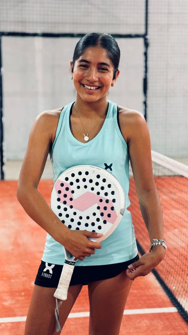 Con 13 años y sin achicarse: Felicitas Siage, la joya del pádel que crece en Córdoba y prepara su debut en el circuito profesional
