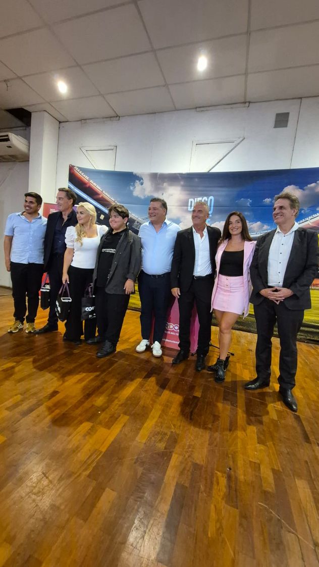 Los oradores en la presentación de Diego Vive en el complejo Feriar.