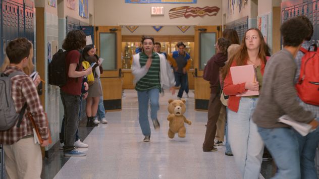"Ted, la serie", segunda temporada, con Giorgia Whigham como la prima progresista en una familia disfuncional y conservadora. 