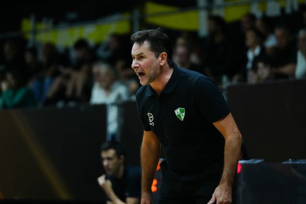 "Por algo, el equipo está en la posición que está", analizó José Luis Pisani, entrenador de Atenas.