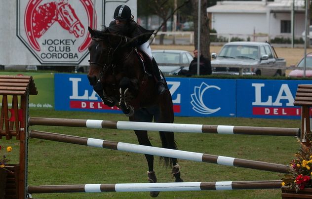 Del esplendor al desafío: la historia del Jockey Club Córdoba.
