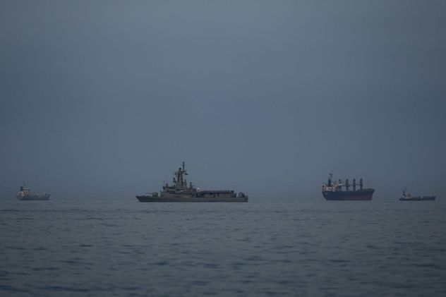 Irán empezó a imponer un sistema de “peaje” en el estrecho de Ormuz y reforzó su control.