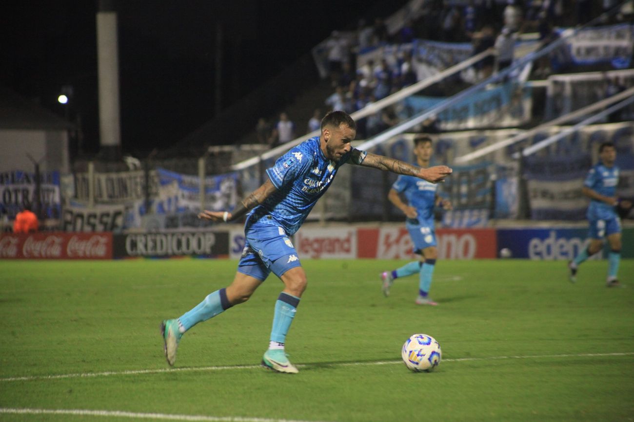 Atlético de Tucumán ganó y espera por Talleres.