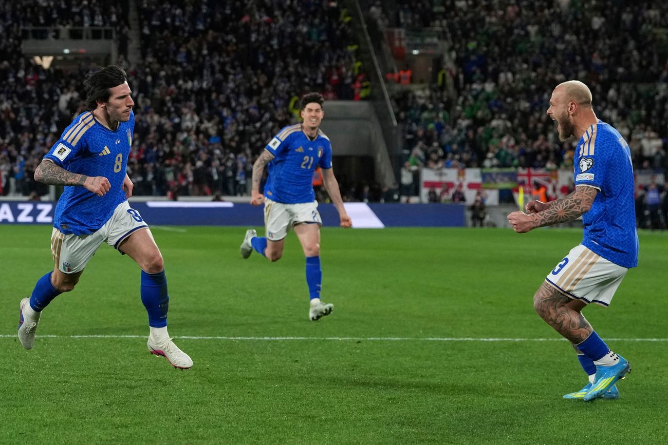 Italia en el partido ante Irlanda del Norte.