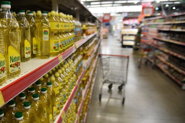 El aceite de girasol es uno de los roductos que más aumentó en lo que va de este año. (La Voz)