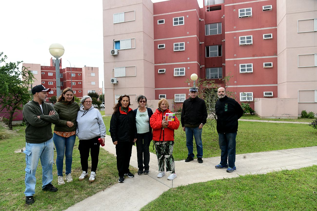 Beneficiarios del plan Hogar Clase Media de Marqués de Sobremonte están sin escritura, y sus viviendas evidencian deterioro. (Ramiro Pereyra/La Voz)