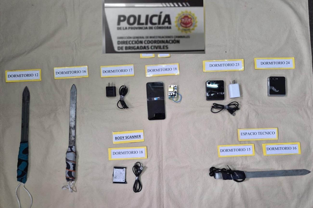 Secuestros en Bouwer. Armas, celulares y fuentes de alimentación. (Policía)