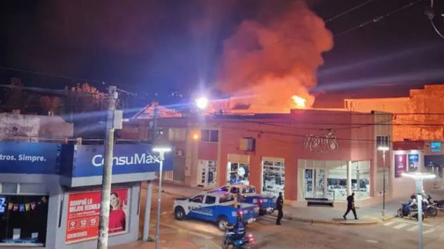 Explosiones e incendio en un patio de comidas en Entre Ríos: hay cuatro heridos, tres de gravedad (Gentileza)