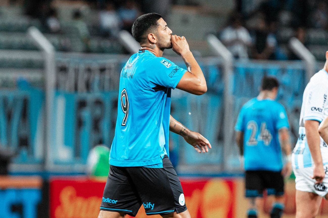 Primer gol, primer desahogo: la noche de Gutiérrez y Passerini que hizo vibrar a Belgrano
