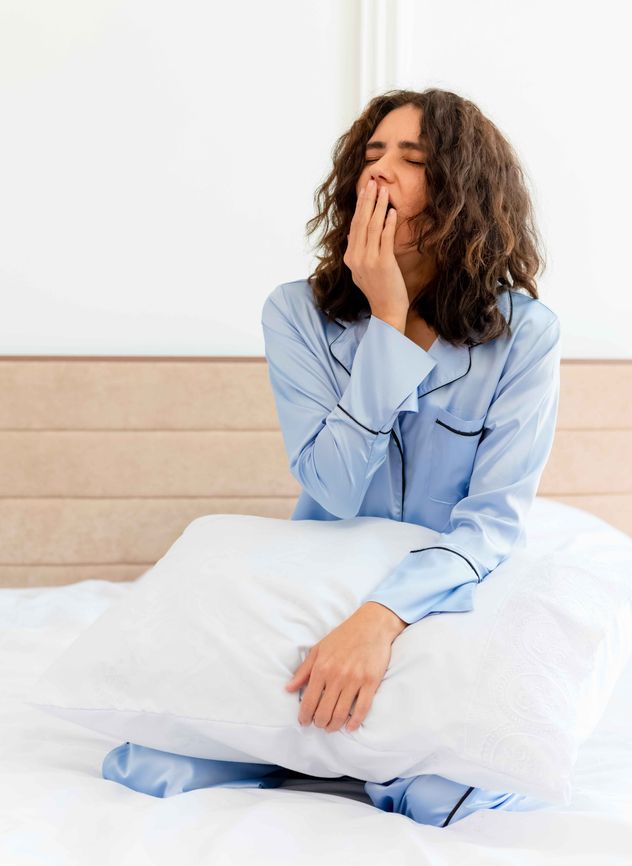Dormir menos de lo recomendado altera hormonas clave del apetito y aumenta el riesgo de sobrepeso, obesidad y desajustes metabólicos.