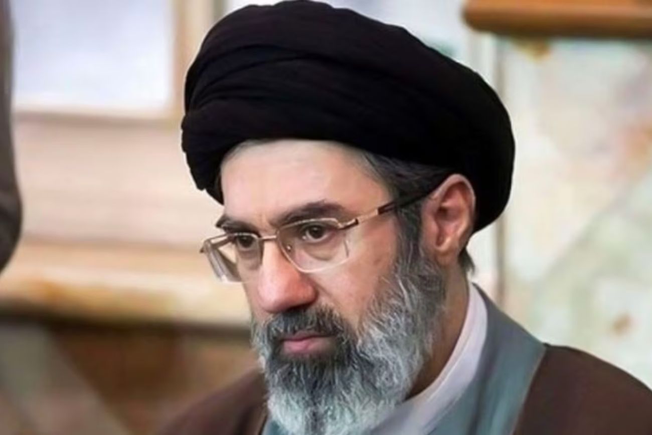 El nuevo líder supremo de Irán agradeció el apoyo de Irak en la guerra mientras crece el misterio por su ausencia pública