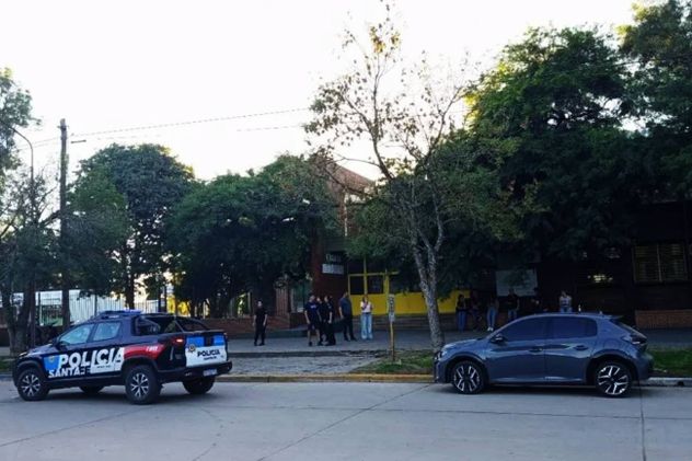 Conmoción en una escuela de San Cristóbal, Santa Fe. Un alumno mató a otro.