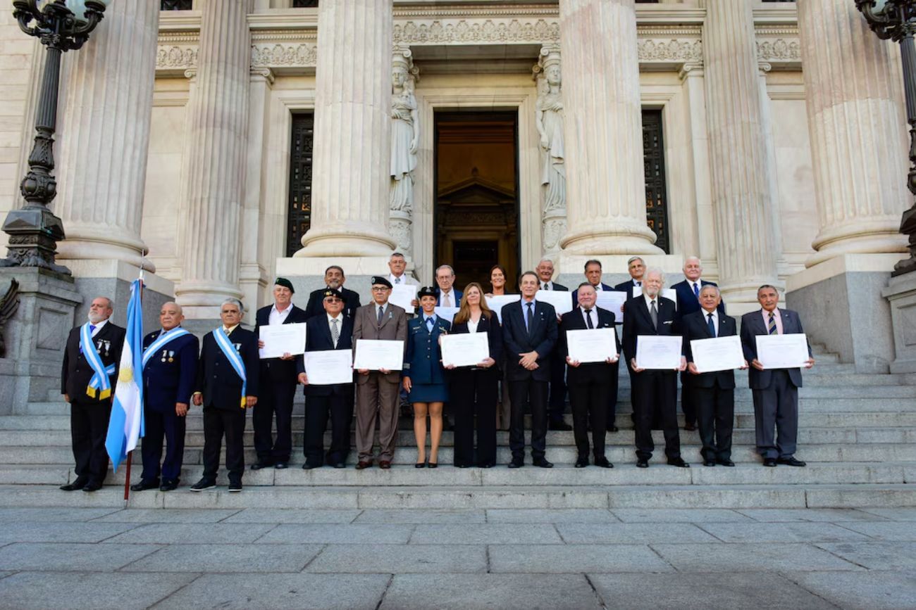 El Senado homenajeó a veteranos de Malvinas: “Fue un orgullo y lo volveríamos a hacer”