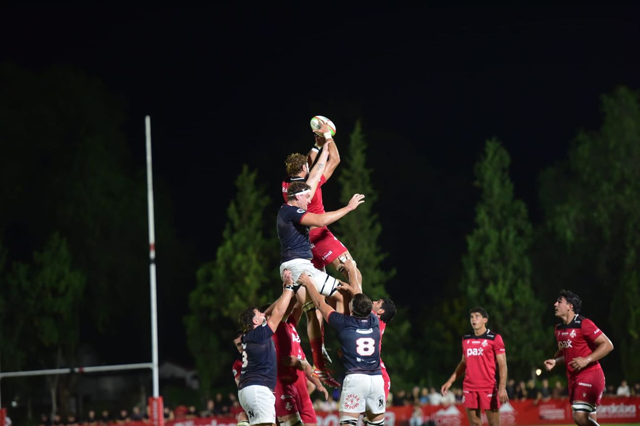 Dogos XV vs Capibaras XV, por el Súper Rugby Américas.