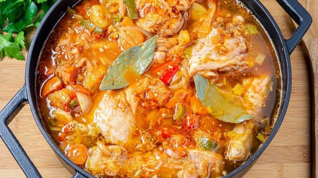 Clásicos, rendidores y fáciles de hacer: los guisos se consolidan como los favoritos del otoño argentino para combatir el frío con sabor casero.