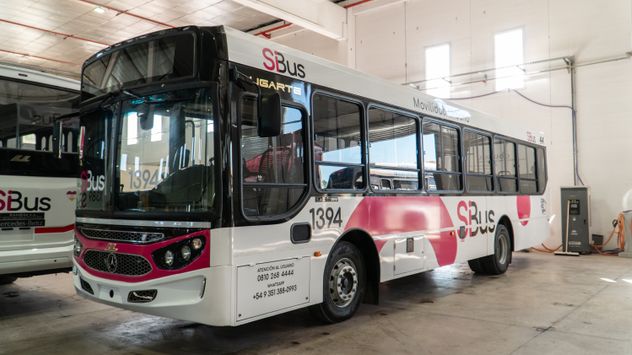 La empresa SíBus incorporó nuevos coches para tomar la prestación del corredor 5.