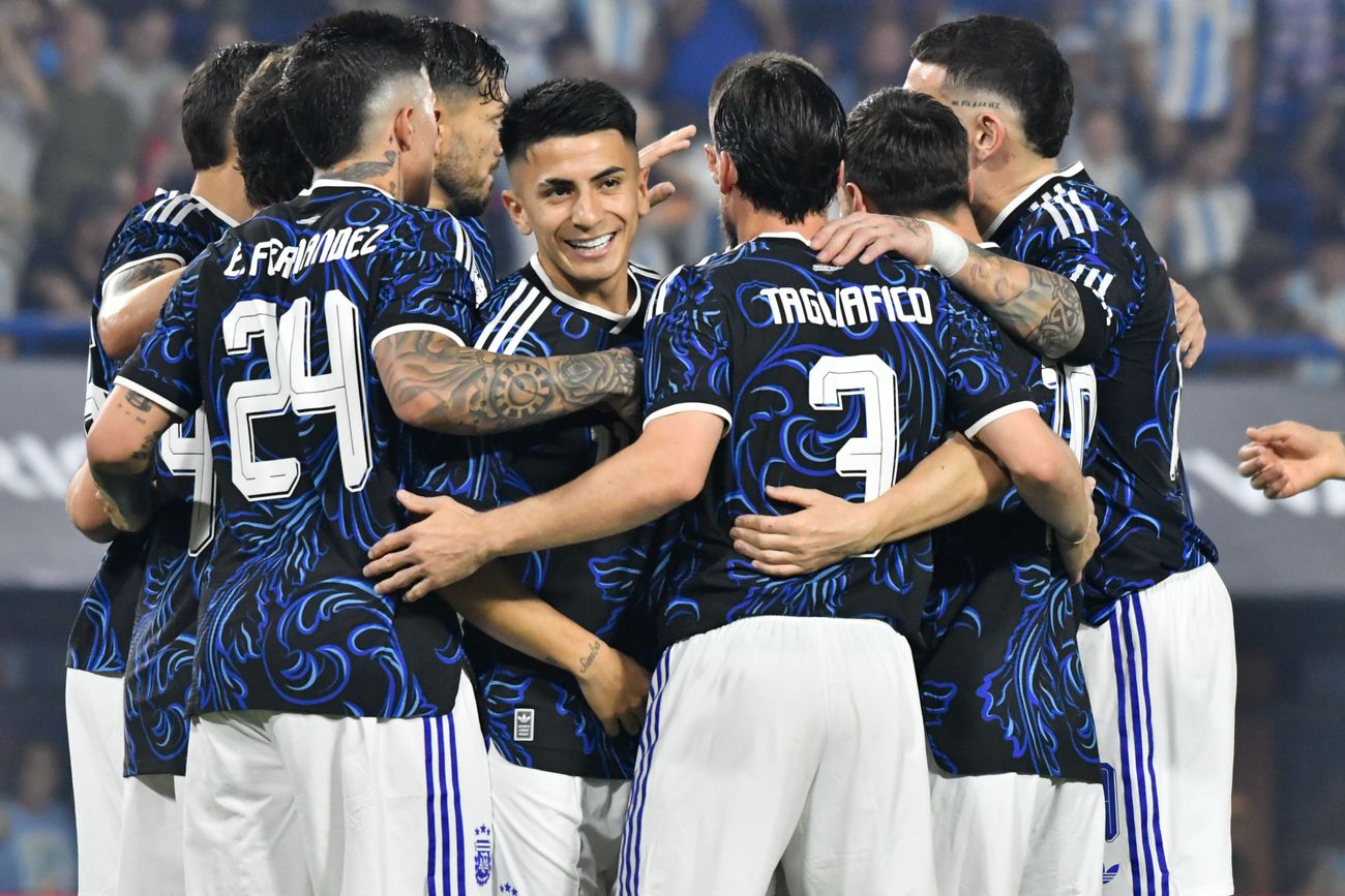 Los números de la selección argentina para el Mundial: dorsales que se repiten y herederos de Qatar