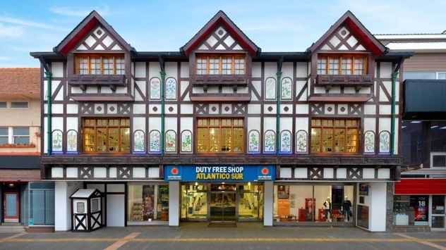 En plena calle San Martín, el free shop de Ushuaia se consolida como un paraíso de compras con precios competitivos y sin necesidad de pasaje internacional.