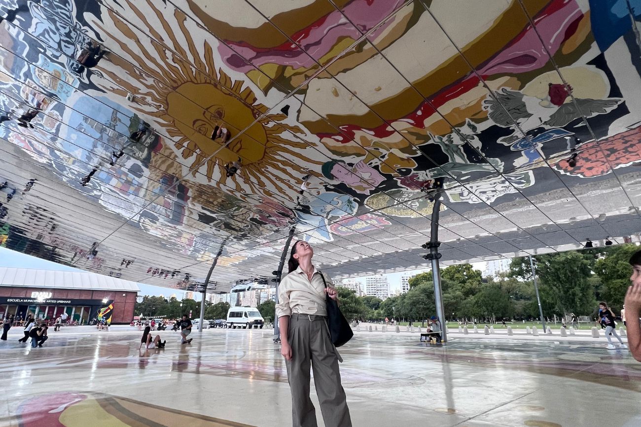 "El Aura", plaza abierta a la vera de la costa rosarina.