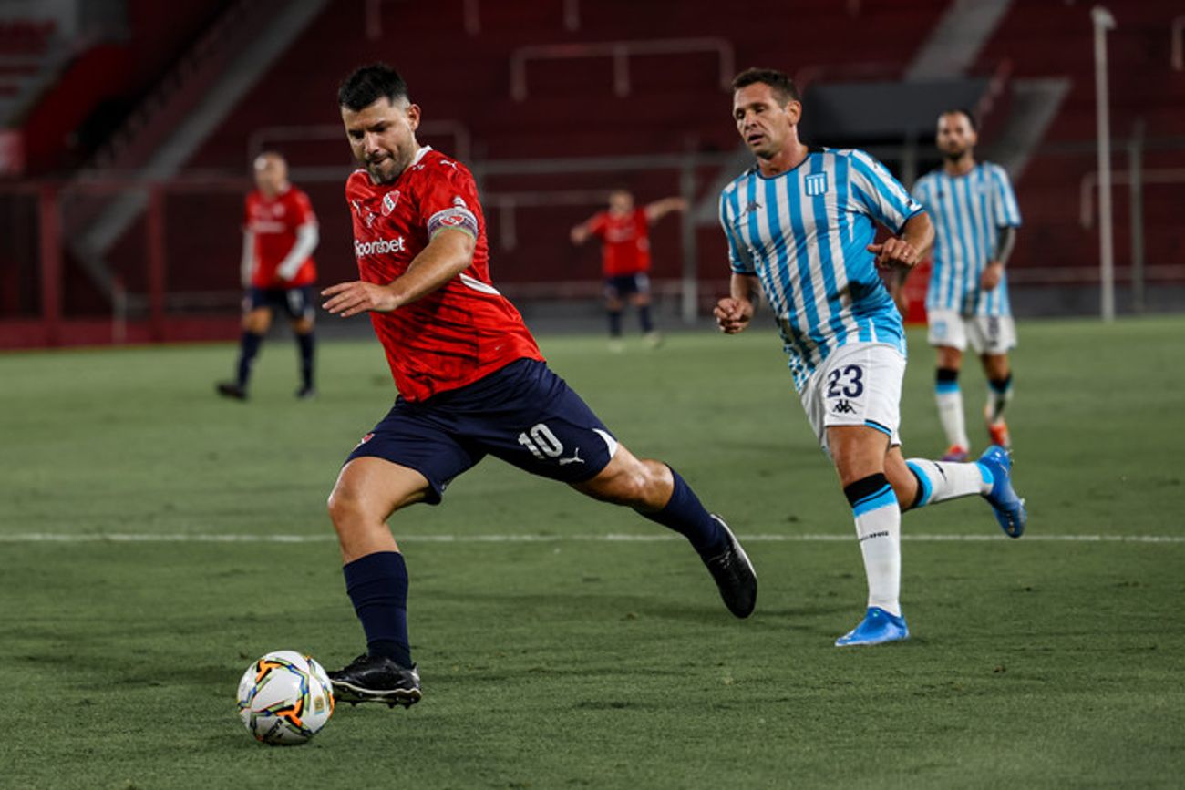 Sergio Agüero. El "Kun", de 37 años, se lesionó durante un partido del equipo senior de Independiente frente a River Plate. Tras confirmar el diagnóstico mediante una resonancia, el futbolista agradeció el apoyo recibido y adelantó que deberá pasar por el quirófano.
