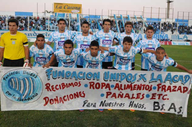 Bay tuvo un paso por Racing en el comienzo de su carrera. 
