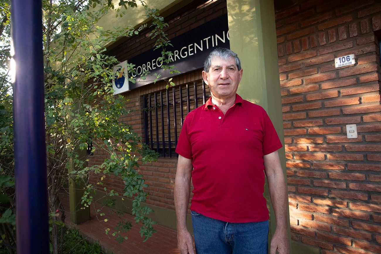 Julio “Tito” Ramírez, trabajo 45 años en el correo de Villa del Dique, fue cartero, atención al público y llegó a ser jefe de la oficina..