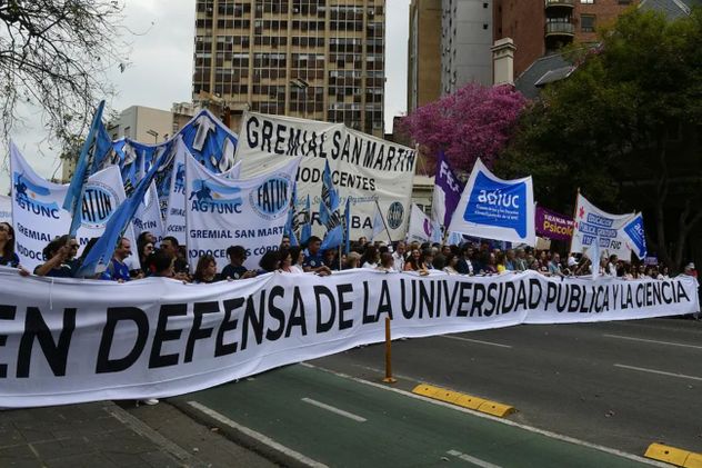 Tercera marcha universitaria tras el veto de Javier Milei