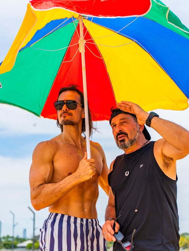 Damián de Santo y Christian Sancho protagonizan la obra "Una clase especial" en Semana Santa, en el teatro WO de Villa Carlos Paz. 