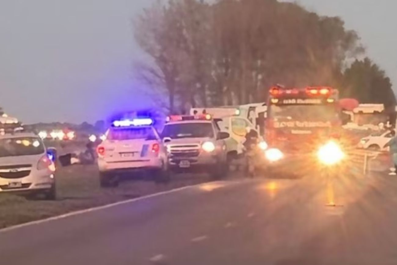 Trágico choque en Buenos Aires: murieron cuatro personas tras un impacto frontal en la ruta 3. (Gentileza Infobae)