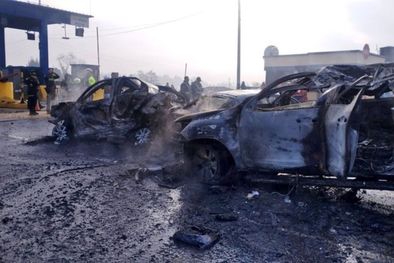 Choque en un peaje de Colombia: un camión embistió autos, dejó cinco muertos y más de 20 heridos