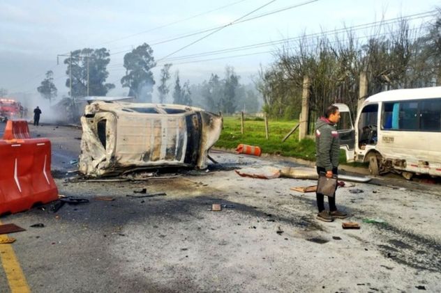 Choque en un peaje de Colombia: un camión embistió autos, dejó cinco muertos y más de 20 heridos
