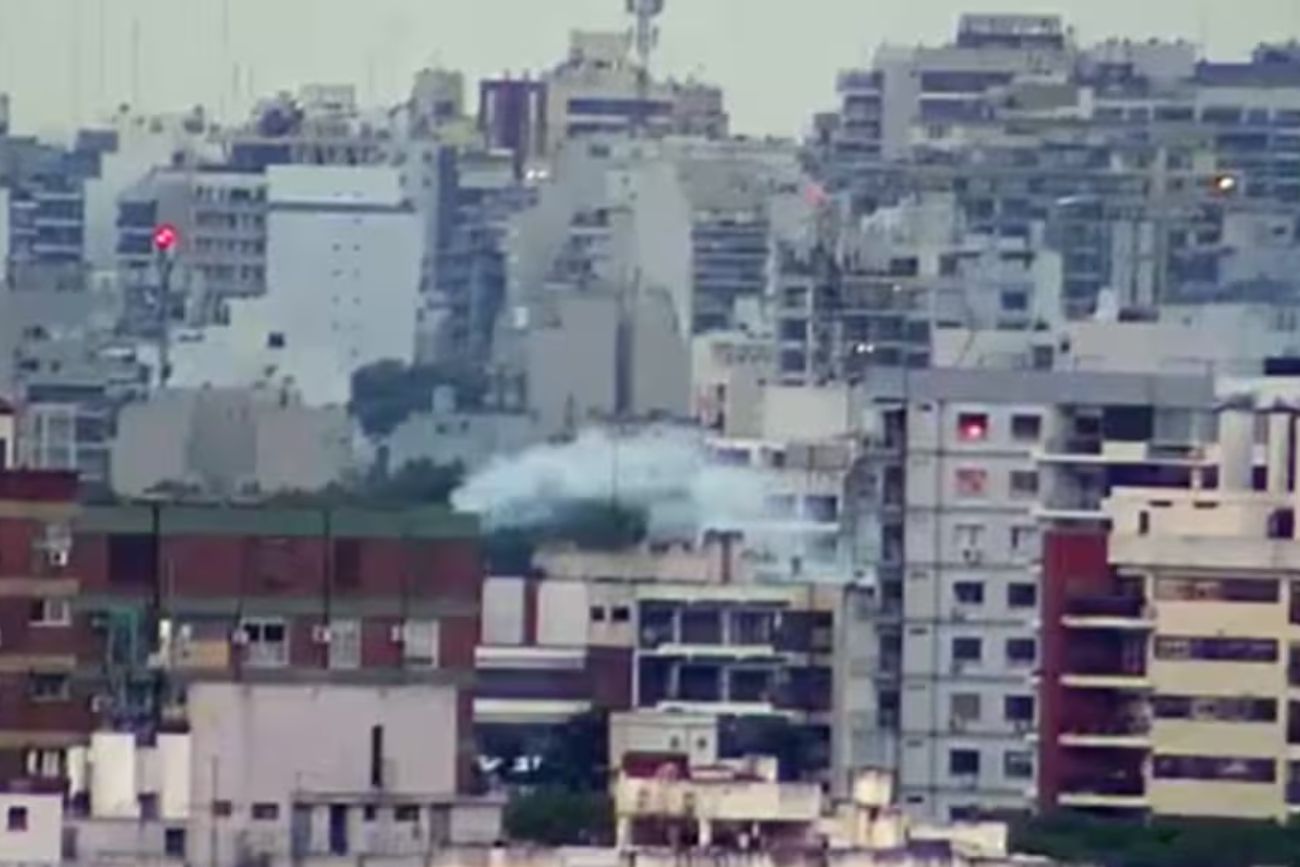 Un muerto al incendiarse un edificio en Núñez.