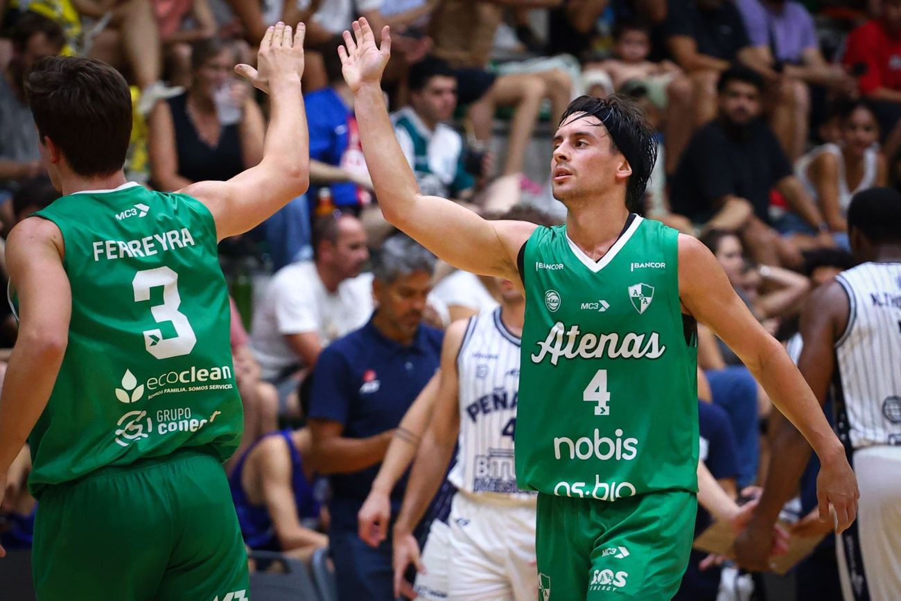 Manu Buendía fue la figura de Atenas en la alta producción del equipo en la victoria ante Peñarol para quebrar la racha de cinco derrotas seguidas. (Prensa Atenas)