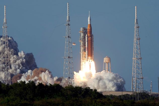 Misión Artemis II. Tras más de 50 años, despegó con éxito el cohete de la Nasa a la Luna.