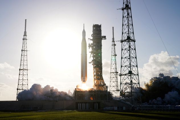 Misión Artemis II. Tras más de 50 años, despegó con éxito el cohete de la Nasa a la Luna.
