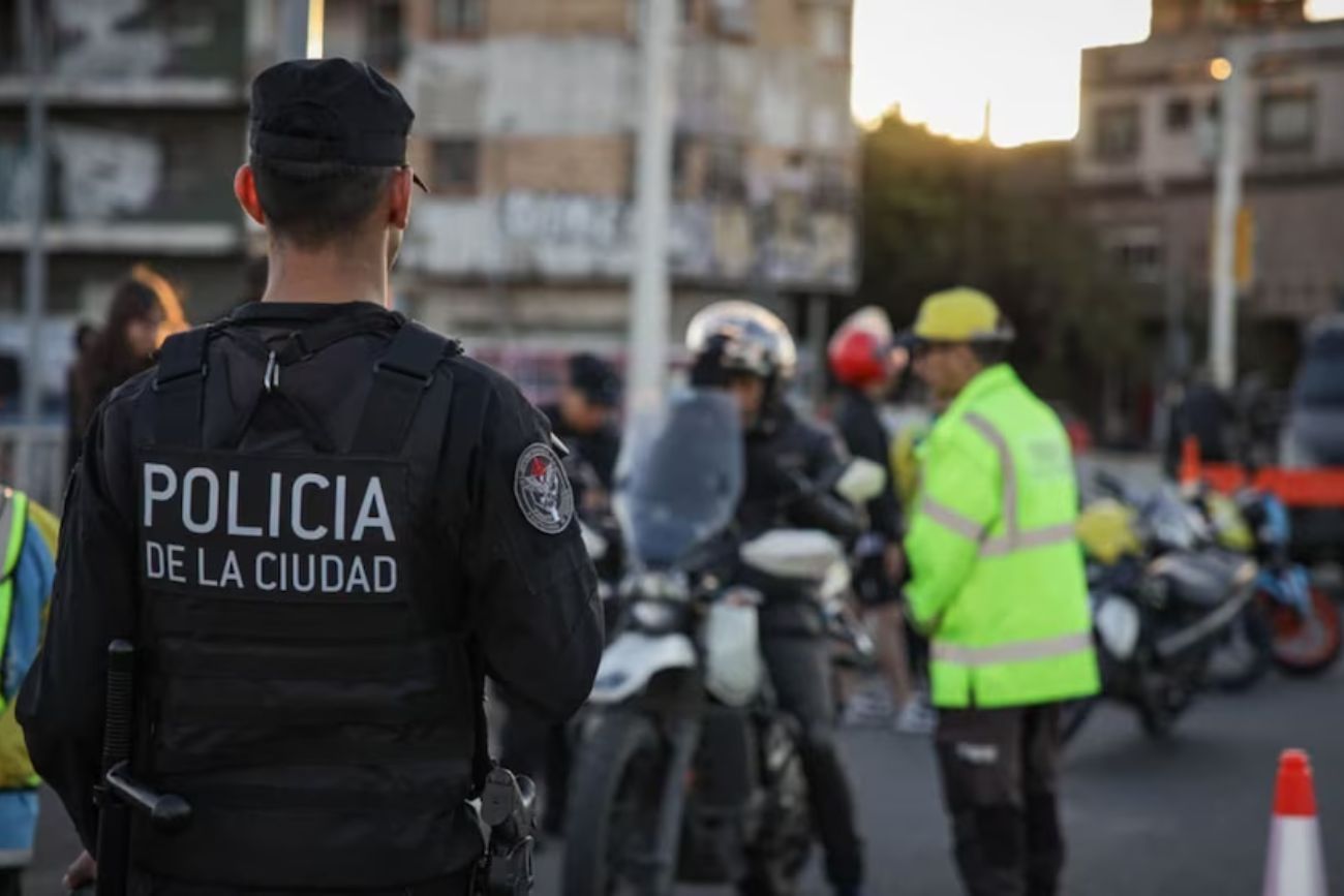 Presentaron un proyecto de ley para que la Policía de la Ciudad utilice cámaras corporales en sus chalecos
