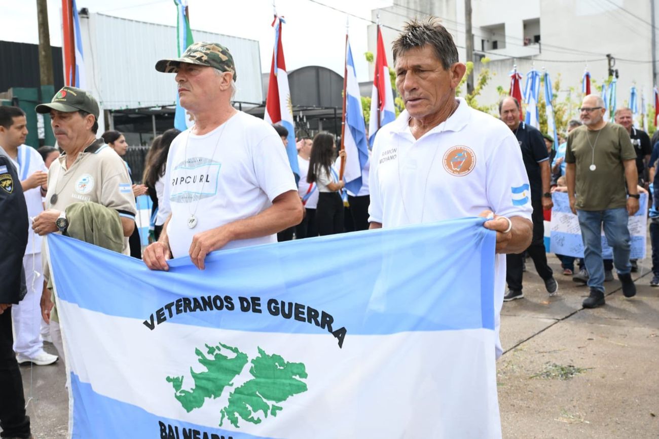 Veternanos de Malvinas durante un homenaje. 